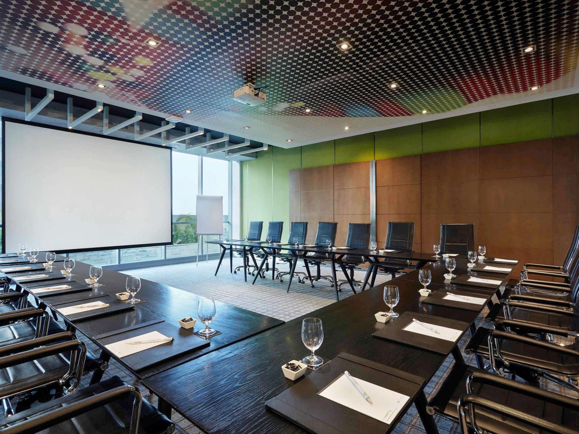 Hotel Pullman Park 5*
