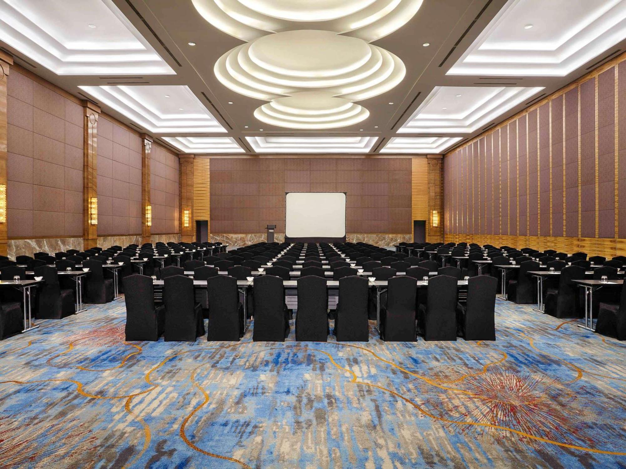 Hotel Pullman Park 5*